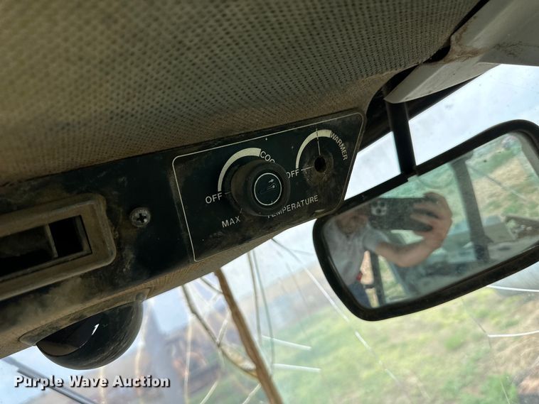 image for item DS6765 1985 Versatile 836 4WD tractor