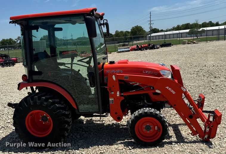 image for item DS7500 2021 Kubota  LX3310HSD MFWD tractor