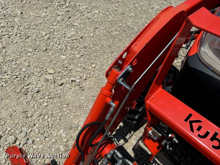 image for item DS7500 2021 Kubota  LX3310HSD MFWD tractor
