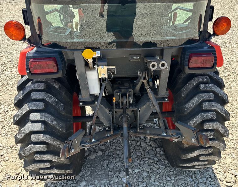 image for item DS7500 2021 Kubota  LX3310HSD MFWD tractor