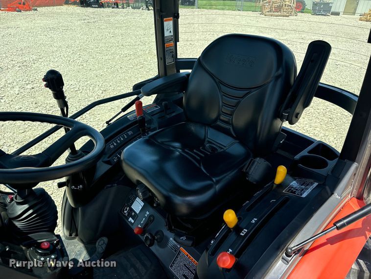 image for item DS7500 2021 Kubota  LX3310HSD MFWD tractor