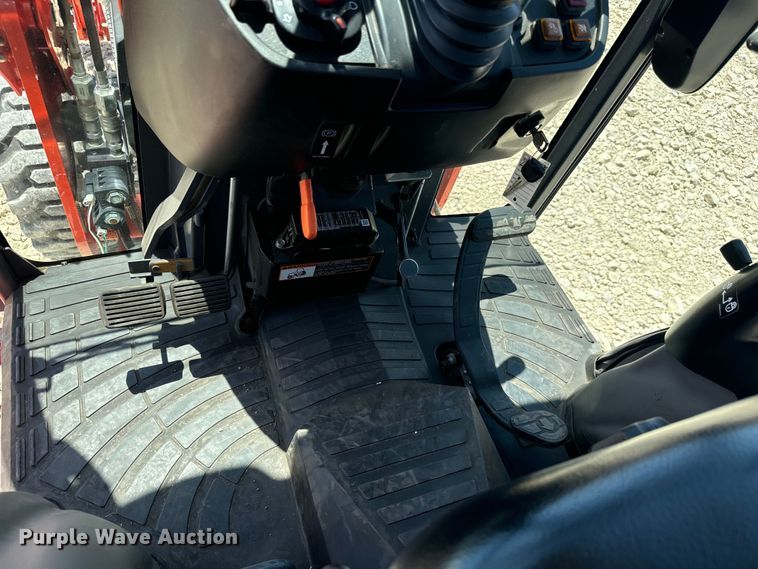 image for item DS7500 2021 Kubota  LX3310HSD MFWD tractor