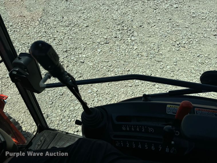 image for item DS7500 2021 Kubota  LX3310HSD MFWD tractor