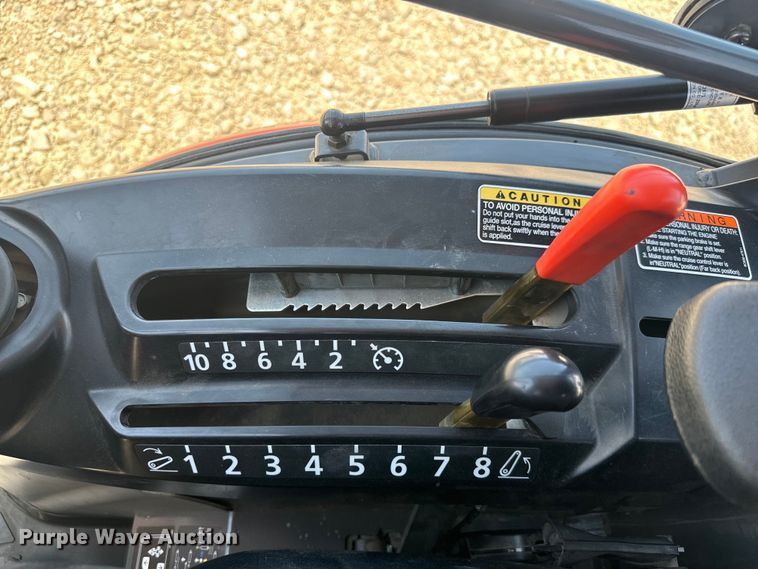 image for item DS7500 2021 Kubota  LX3310HSD MFWD tractor