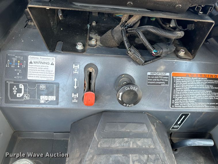 image for item DS7500 2021 Kubota  LX3310HSD MFWD tractor