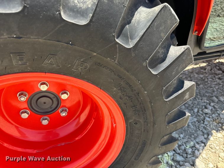 image for item DS7500 2021 Kubota  LX3310HSD MFWD tractor