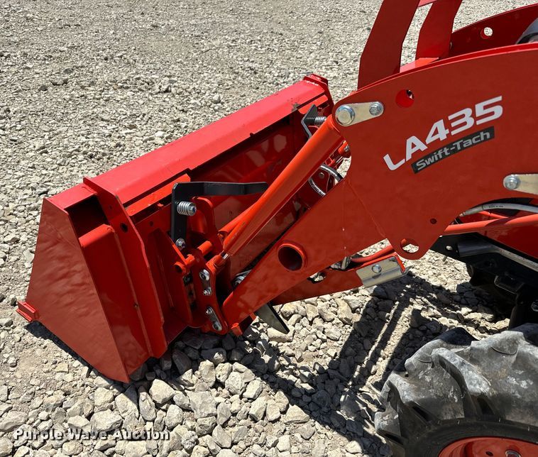 image for item DS7501 2021 Kubota  B2601HSD MFWD tractor