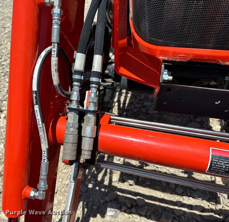 image for item DS7501 2021 Kubota  B2601HSD MFWD tractor