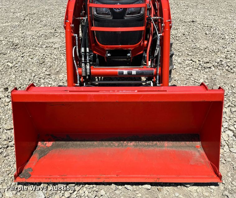 image for item DS7501 2021 Kubota  B2601HSD MFWD tractor