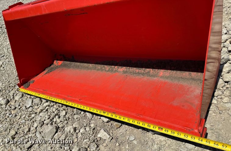 image for item DS7501 2021 Kubota  B2601HSD MFWD tractor