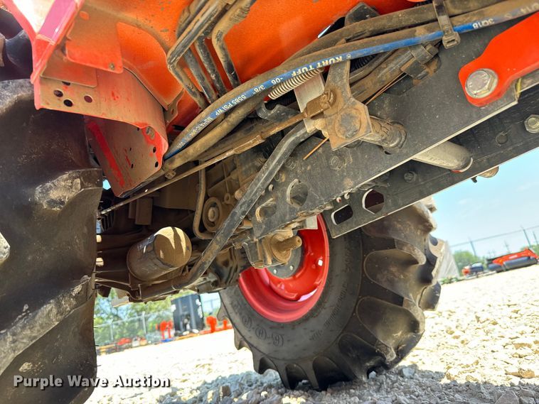 image for item DS7501 2021 Kubota  B2601HSD MFWD tractor