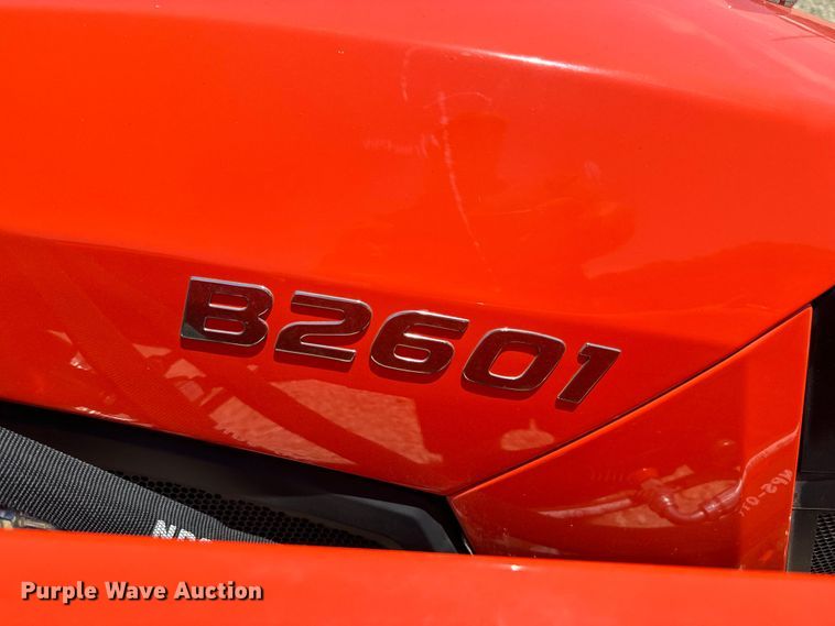 image for item DS7501 2021 Kubota  B2601HSD MFWD tractor