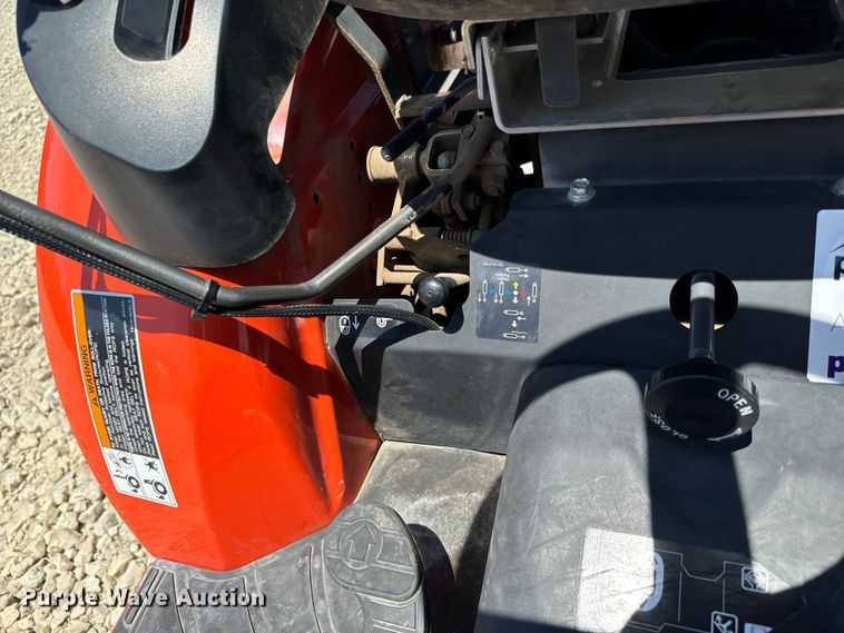 image for item DS7501 2021 Kubota  B2601HSD MFWD tractor