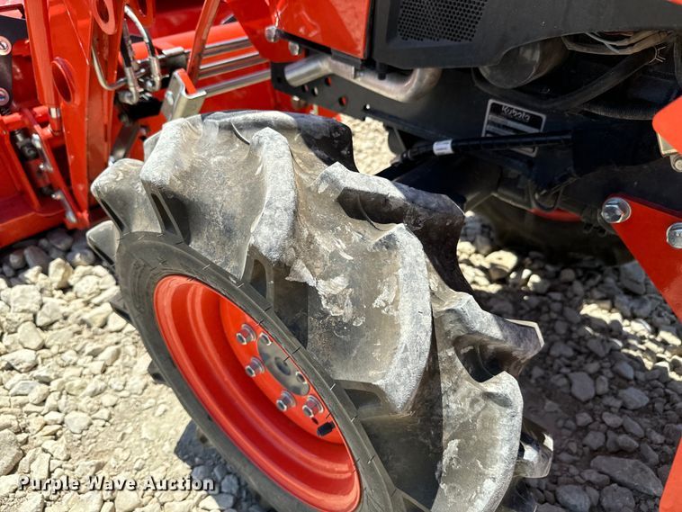 image for item DS7501 2021 Kubota  B2601HSD MFWD tractor