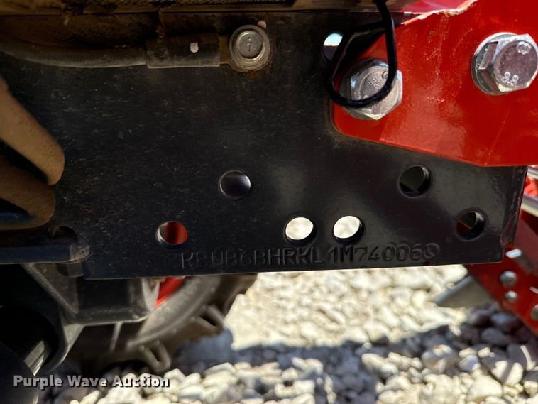 image for item DS7501 2021 Kubota  B2601HSD MFWD tractor