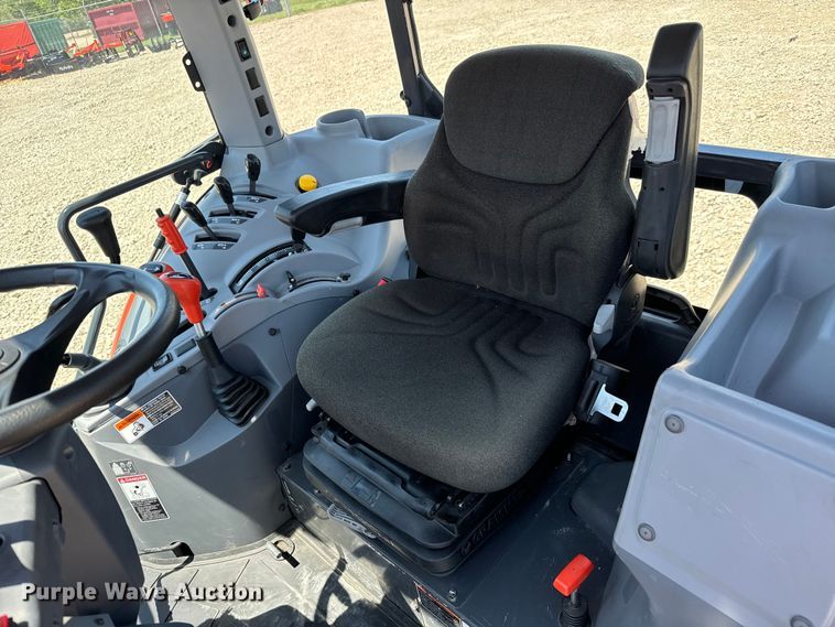 image for item DS7502 2020 Kubota  M5-111D MFWD tractor
