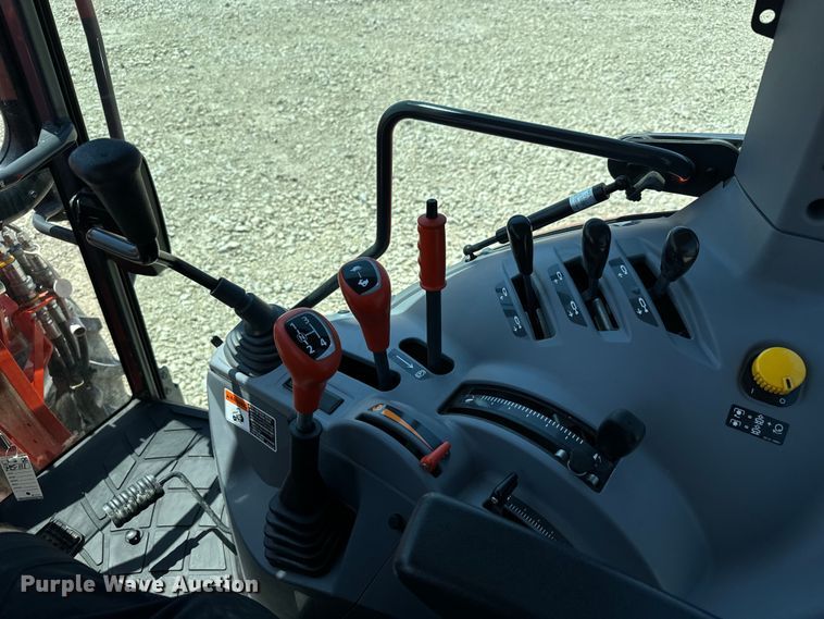 image for item DS7502 2020 Kubota  M5-111D MFWD tractor