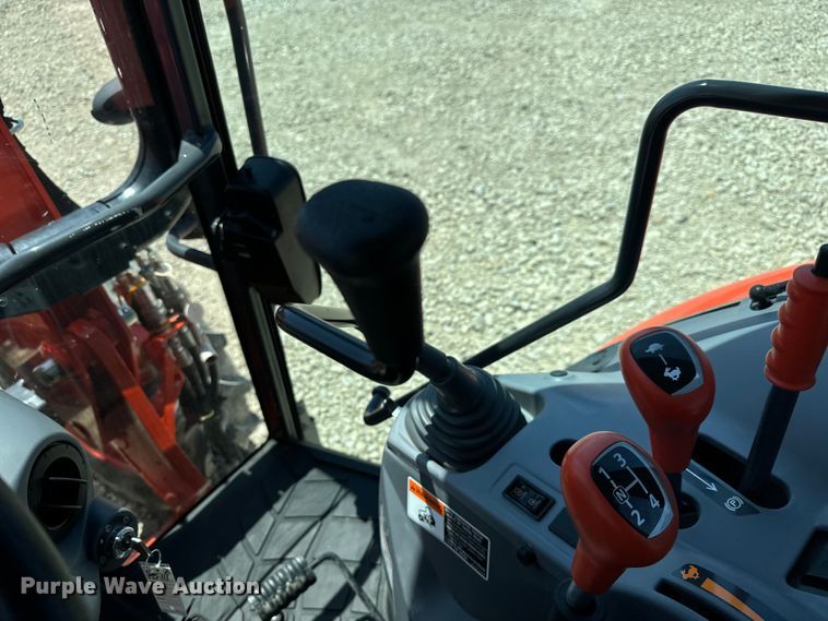 image for item DS7502 2020 Kubota  M5-111D MFWD tractor