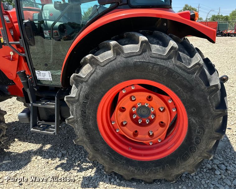 image for item DS7502 2020 Kubota  M5-111D MFWD tractor