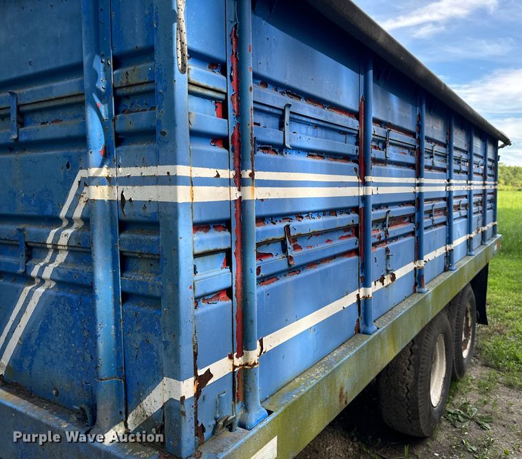 image for item DV5778 1976 Donahue GS30014EM dump trailer