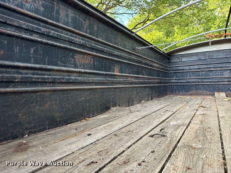 image for item DV5778 1976 Donahue GS30014EM dump trailer