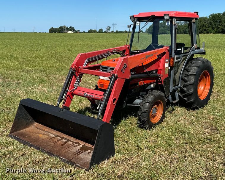 image for item DX0812 1994 Kubota L3600DTC MFWD tractor