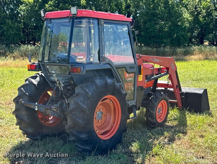 image for item DX0812 1994 Kubota L3600DTC MFWD tractor