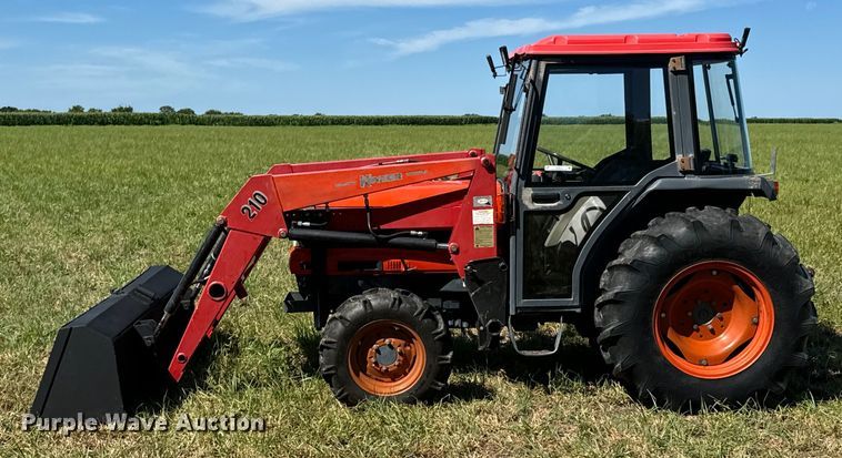 image for item DX0812 1994 Kubota L3600DTC MFWD tractor
