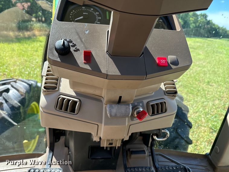 image for item DX0813 2010 John Deere 7130 MFWD tractor