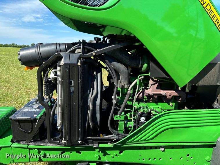 image for item DX0813 2010 John Deere 7130 MFWD tractor