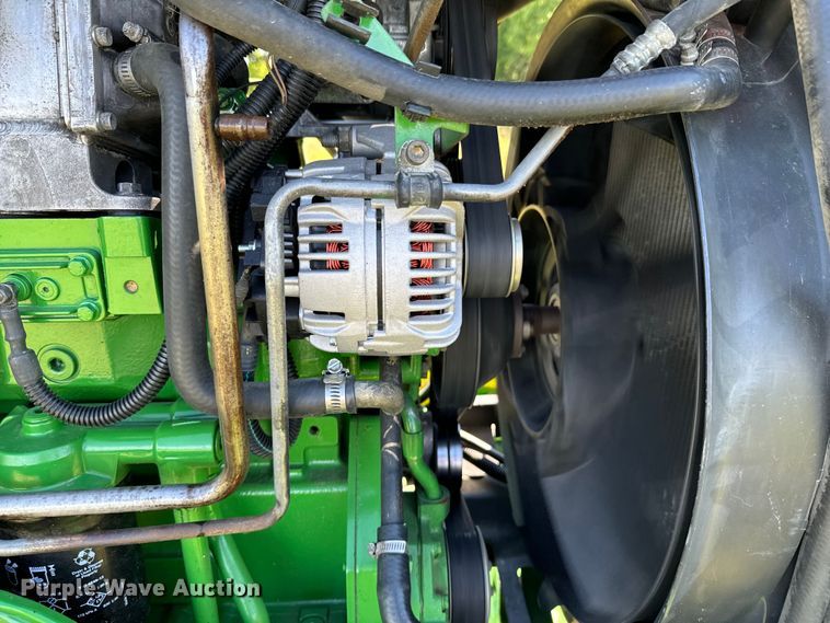 image for item DX0813 2010 John Deere 7130 MFWD tractor