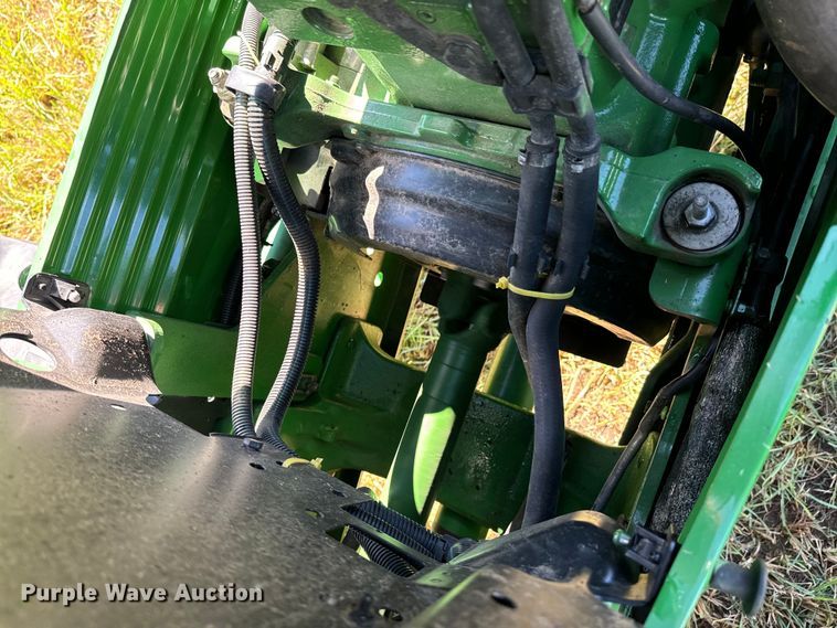 image for item DX0813 2010 John Deere 7130 MFWD tractor