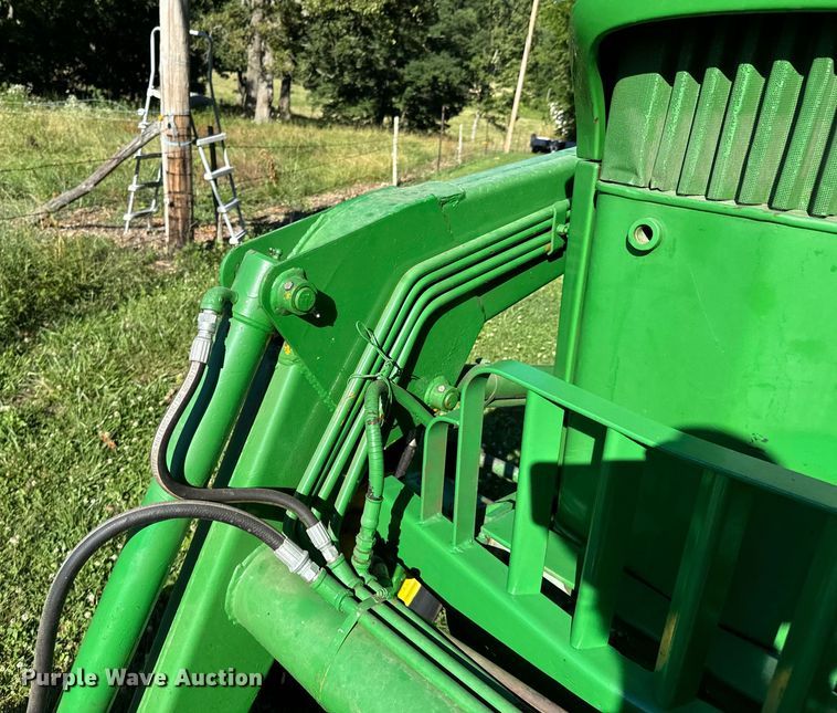 image for item DX0826 John Deere 4010 tractor