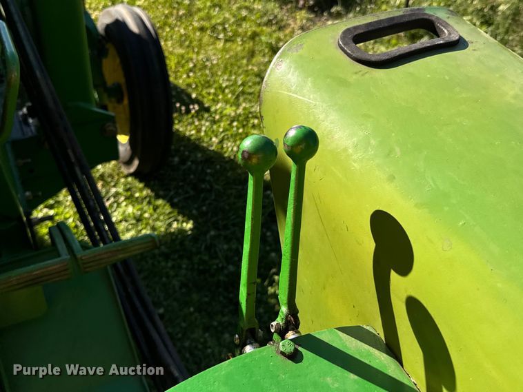 image for item DX0826 John Deere 4010 tractor