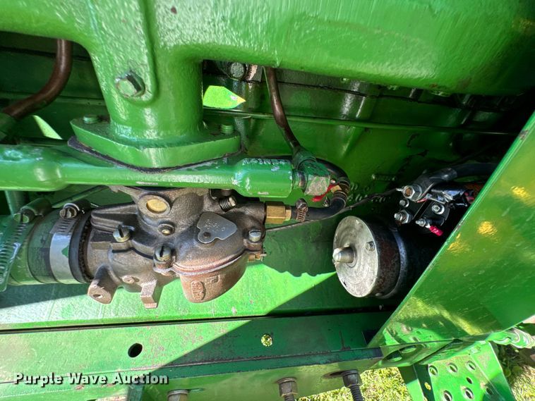 image for item DX0826 John Deere 4010 tractor