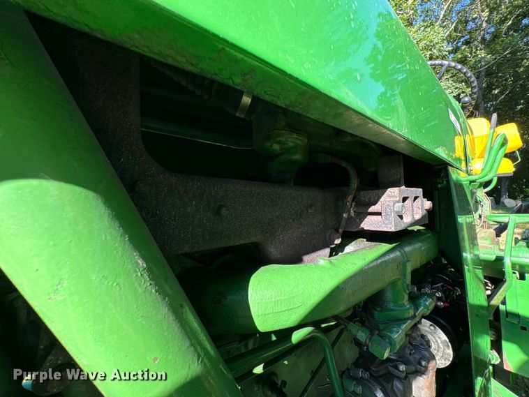 image for item DX0826 John Deere 4010 tractor