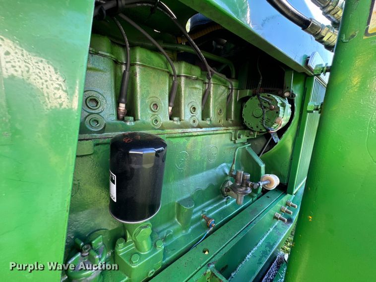 image for item DX0826 John Deere 4010 tractor