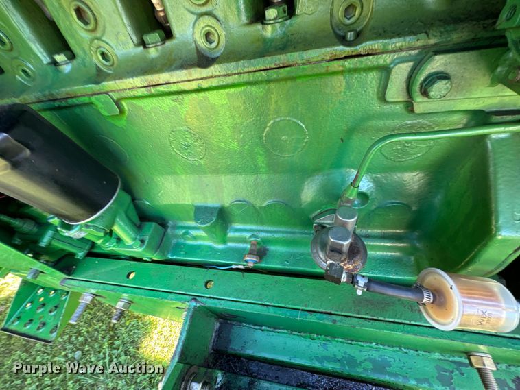 image for item DX0826 John Deere 4010 tractor