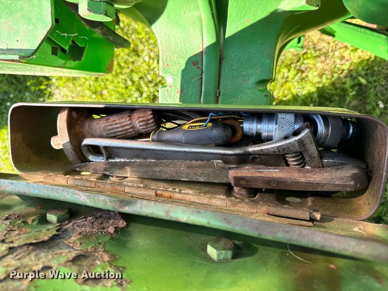 image for item DX0826 John Deere 4010 tractor