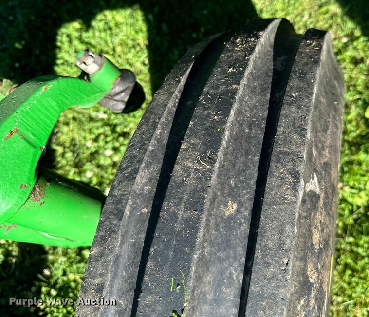 image for item DX0826 John Deere 4010 tractor