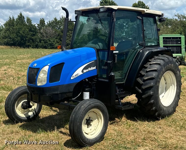 image for item DX0830 2007 New Holland TL100A tractor