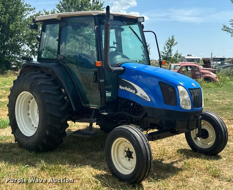 image for item DX0830 2007 New Holland TL100A tractor