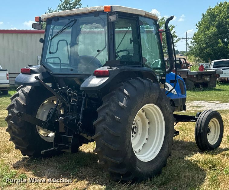 image for item DX0830 2007 New Holland TL100A tractor