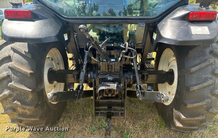 image for item DX0830 2007 New Holland TL100A tractor