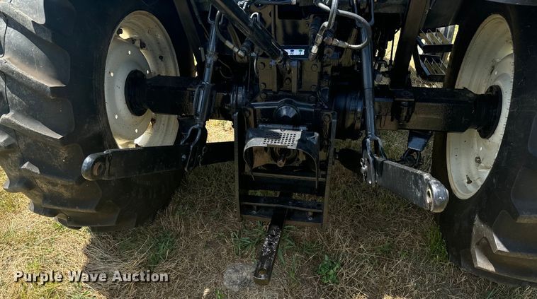 image for item DX0830 2007 New Holland TL100A tractor