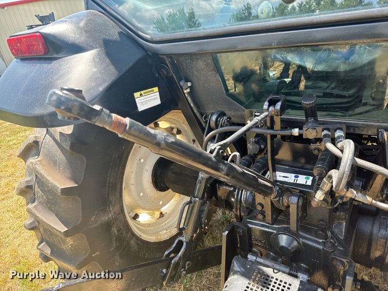 image for item DX0830 2007 New Holland TL100A tractor