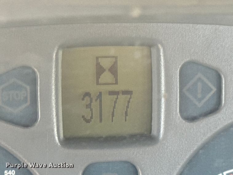 image for item DX0830 2007 New Holland TL100A tractor