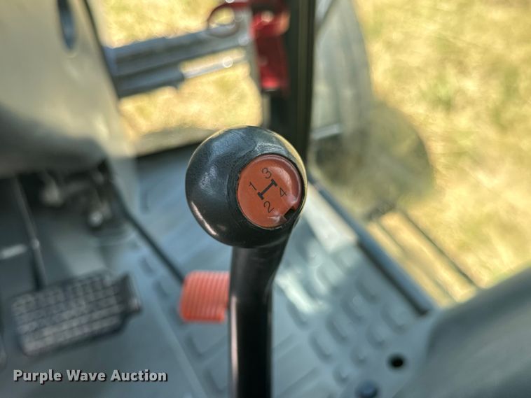 image for item DX0830 2007 New Holland TL100A tractor