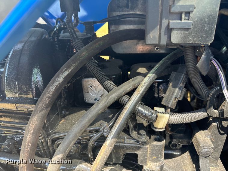 image for item DX0830 2007 New Holland TL100A tractor
