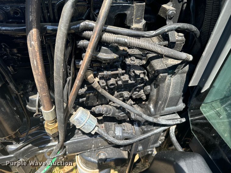 image for item DX0830 2007 New Holland TL100A tractor